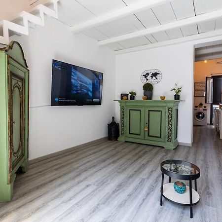 Elly Holiday House Palermo Exterior photo