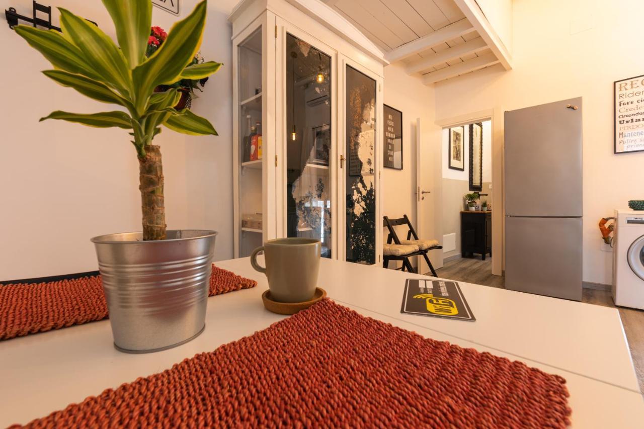 Elly Holiday House Palermo Exterior photo