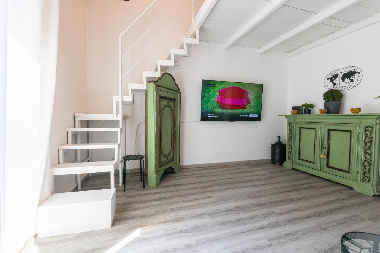 Elly Holiday House Palermo Exterior photo